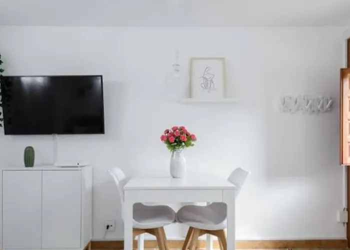 Cozy apartmento in Lavapies-Sal34